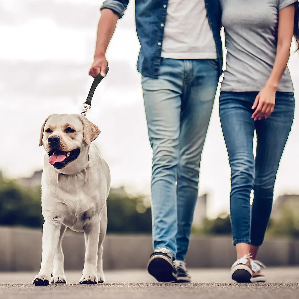 Genuine Leather Short Dog Leash 30cm Short Dog Traffic Lead Leash for Large Medium Dogs Pet Training Walking Leash for Big Dogs