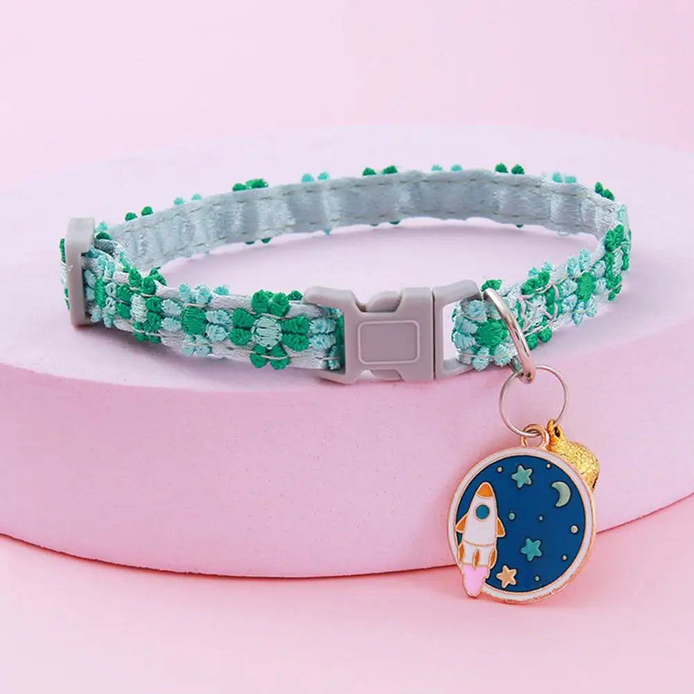 Pet Collar Adjustable Colorful Lace Flower Cat Collar Cute Product Kitten Cat Necklace Pet Dog Puppy Collar Bell Accessory O3N2