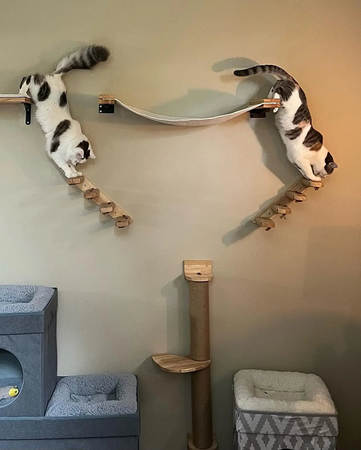 Cats Tree Climbing Shelves Cat Perch Wall-Mounted Wooden Platform For Cats & Kitten Big Steps Scratching Post For Grinding Claws