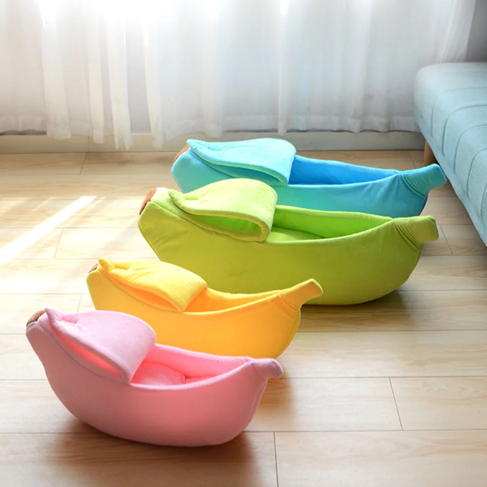 Puppy Dog Bed Cat Bed Pet Sofas Comfortable and Washable Cute Banana Shape Pug Doggy Kitten Sleeping Bed Nest for Small Animals