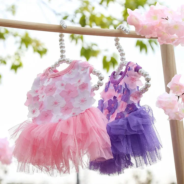 2023Summer Hotsell Sweet Princess Dog Dress Puppy Skirt Cat Clothes Peach Flower Mesh Pet Clothes Chihuahua York Wedding Dresses