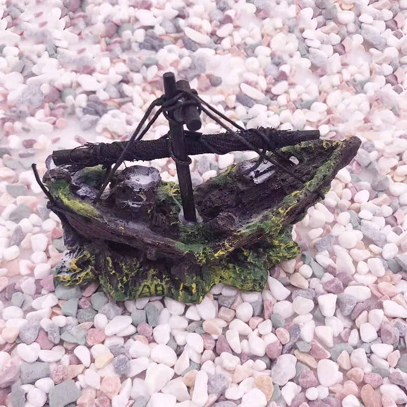 1Pcs Aquarium Decoration Wreck Ship Ornament Sailing Boat Fish Tank Cave Decor Resin Ornaments Landscaping Decor Akvaryum Dekor