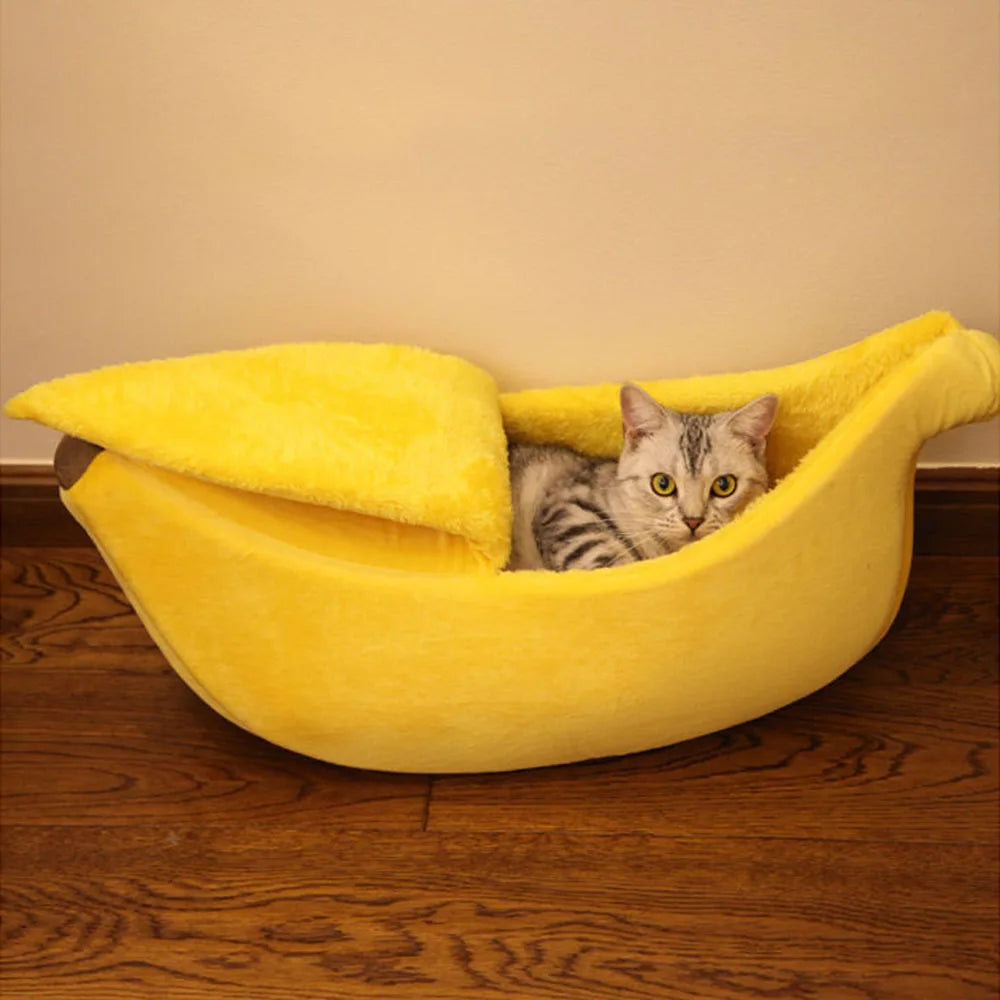 Puppy Dog Bed Cat Bed Pet Sofas Comfortable and Washable Cute Banana Shape Pug Doggy Kitten Sleeping Bed Nest for Small Animals