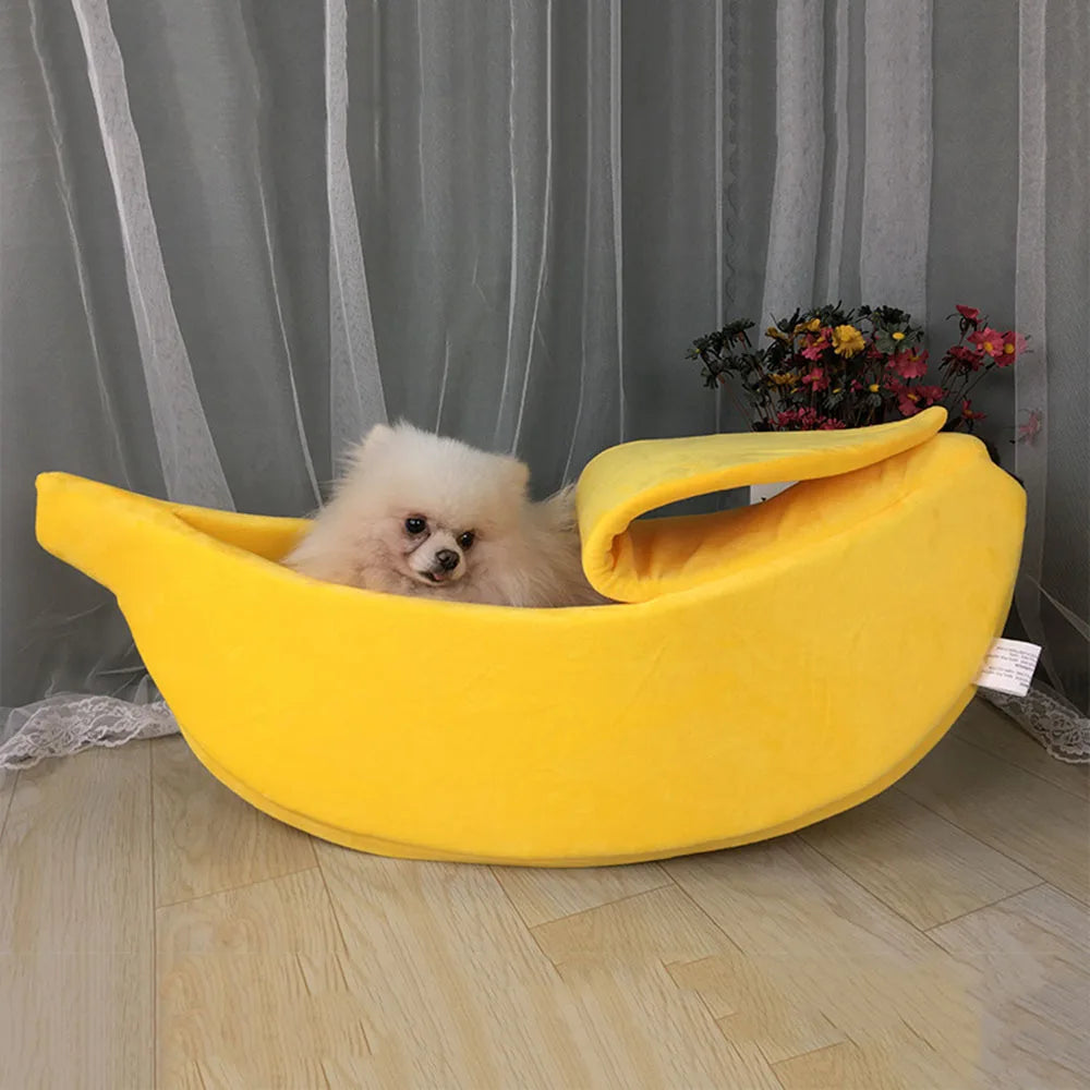 Puppy Dog Bed Cat Bed Pet Sofas Comfortable and Washable Cute Banana Shape Pug Doggy Kitten Sleeping Bed Nest for Small Animals