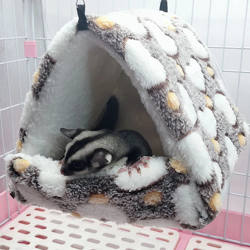 1PCS Coral Fleece Dot Printing Small Foam Pet House Hanging Hamster Bed For Small Animals Squirrel Parrot Cotton Nest