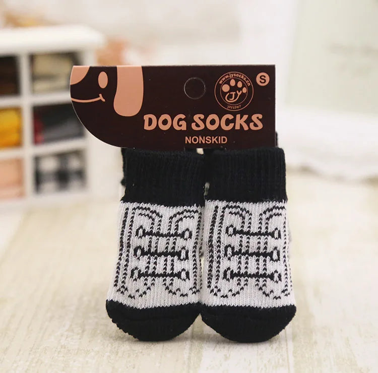 4pcs/Set Dog Shoes For Small Dogs Anti Slip Cat Socks For Cat Cute Dog Socks Pet Chihuahua Dog Clothes Christmas Dog Accessories