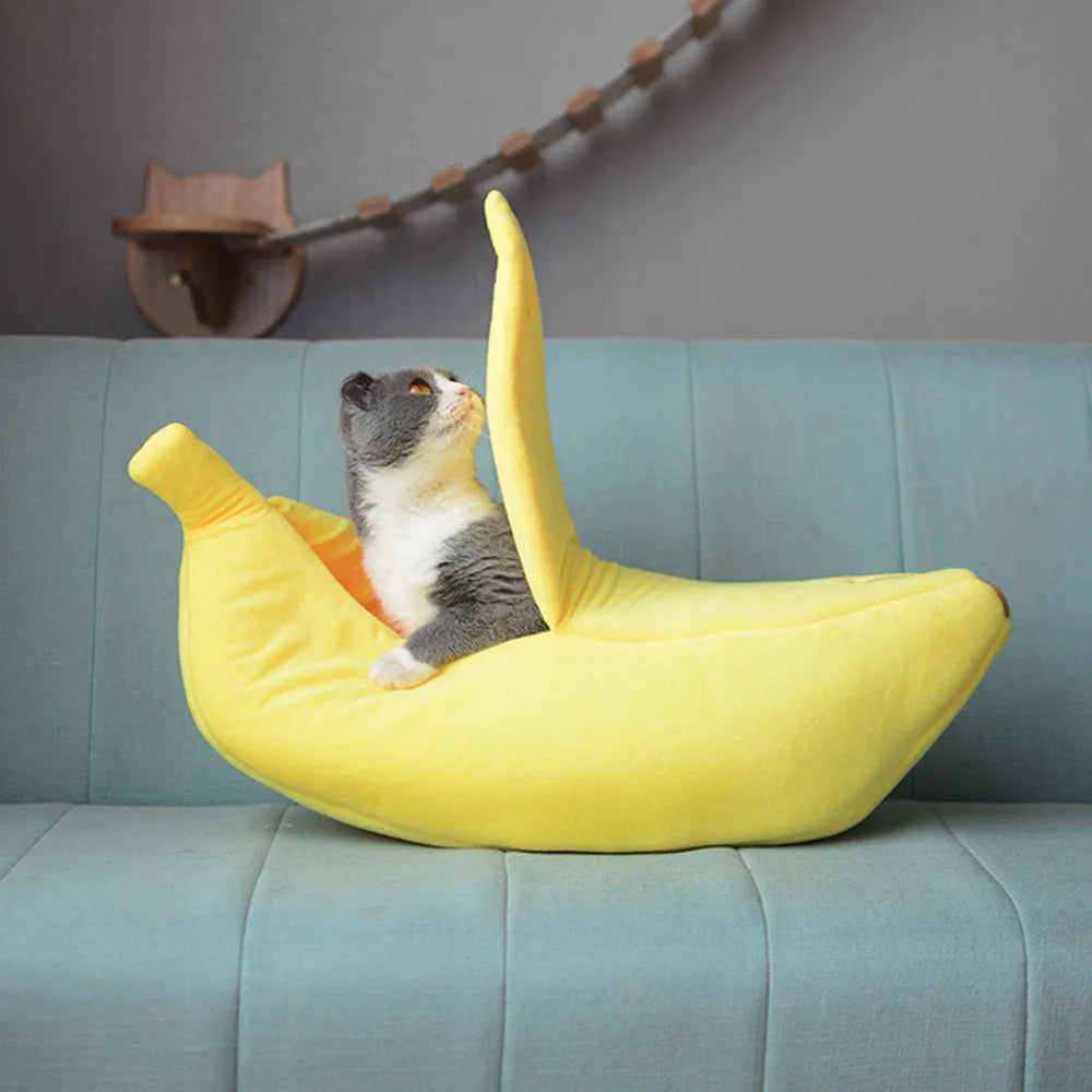 Puppy Dog Bed Cat Bed Pet Sofas Comfortable and Washable Cute Banana Shape Pug Doggy Kitten Sleeping Bed Nest for Small Animals