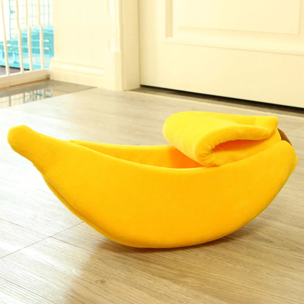 Puppy Dog Bed Cat Bed Pet Sofas Comfortable and Washable Cute Banana Shape Pug Doggy Kitten Sleeping Bed Nest for Small Animals
