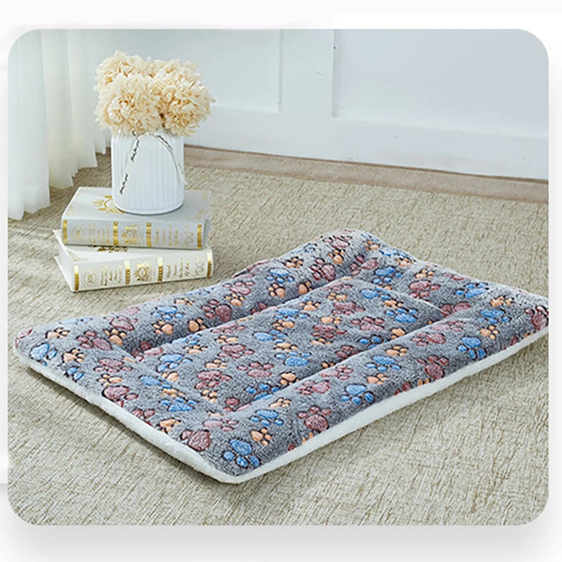 Pet Mats Flannel Thickened Dog Bed Mat Soft Pet Sleeping Mat for Dogs Cats Winter Warm Pet Blanket 