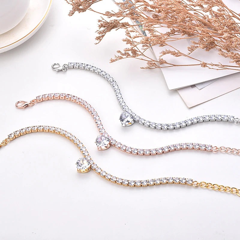 Luxury Gold Dog Chain Collar with Heart Diamond Rhinestone Cat Necklace Crystal Jewelry Pet Accessories for Small Dogs York Cats