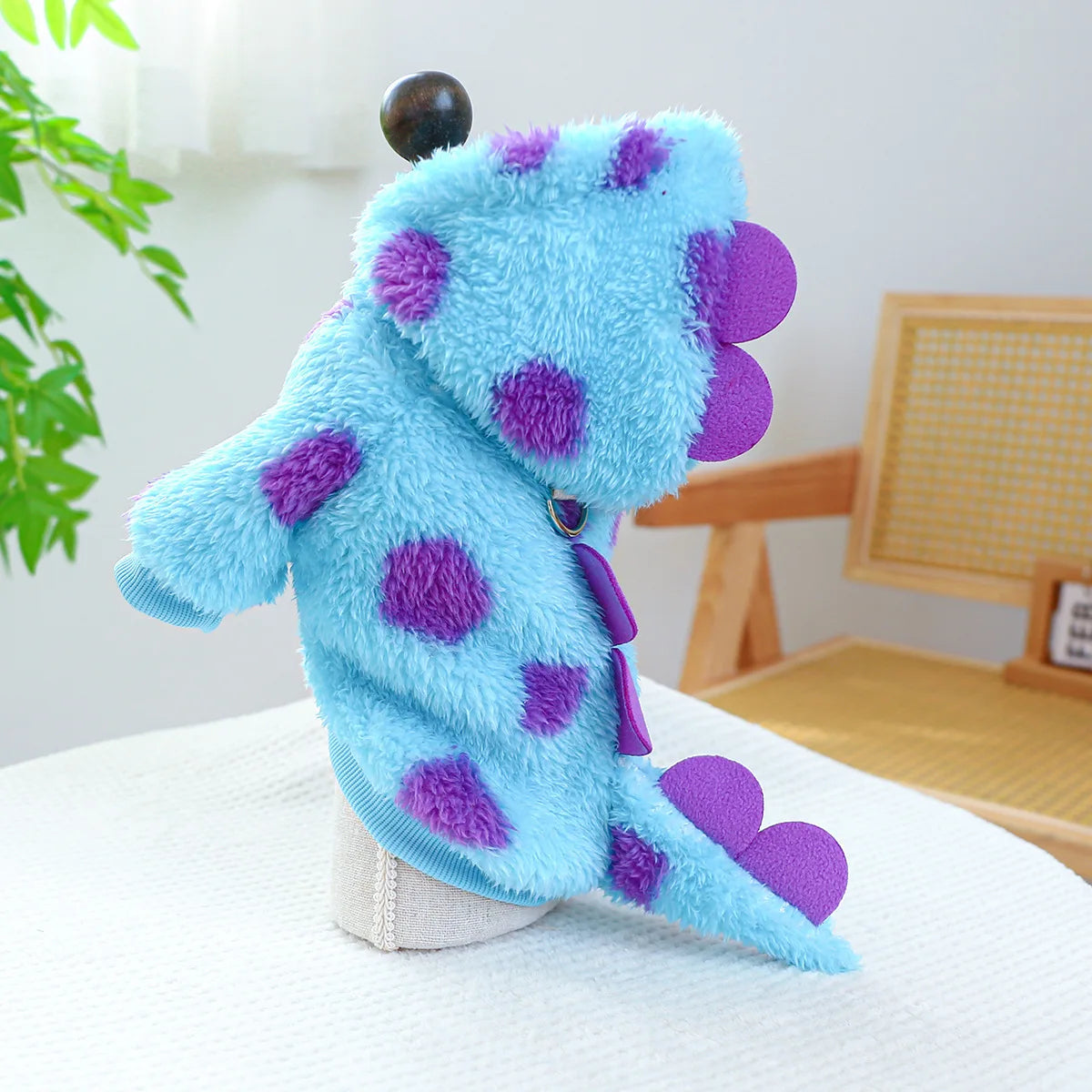 Pet circle, dogs, cats, clothes with plush insulation, comfortable short style, flower dinosaur