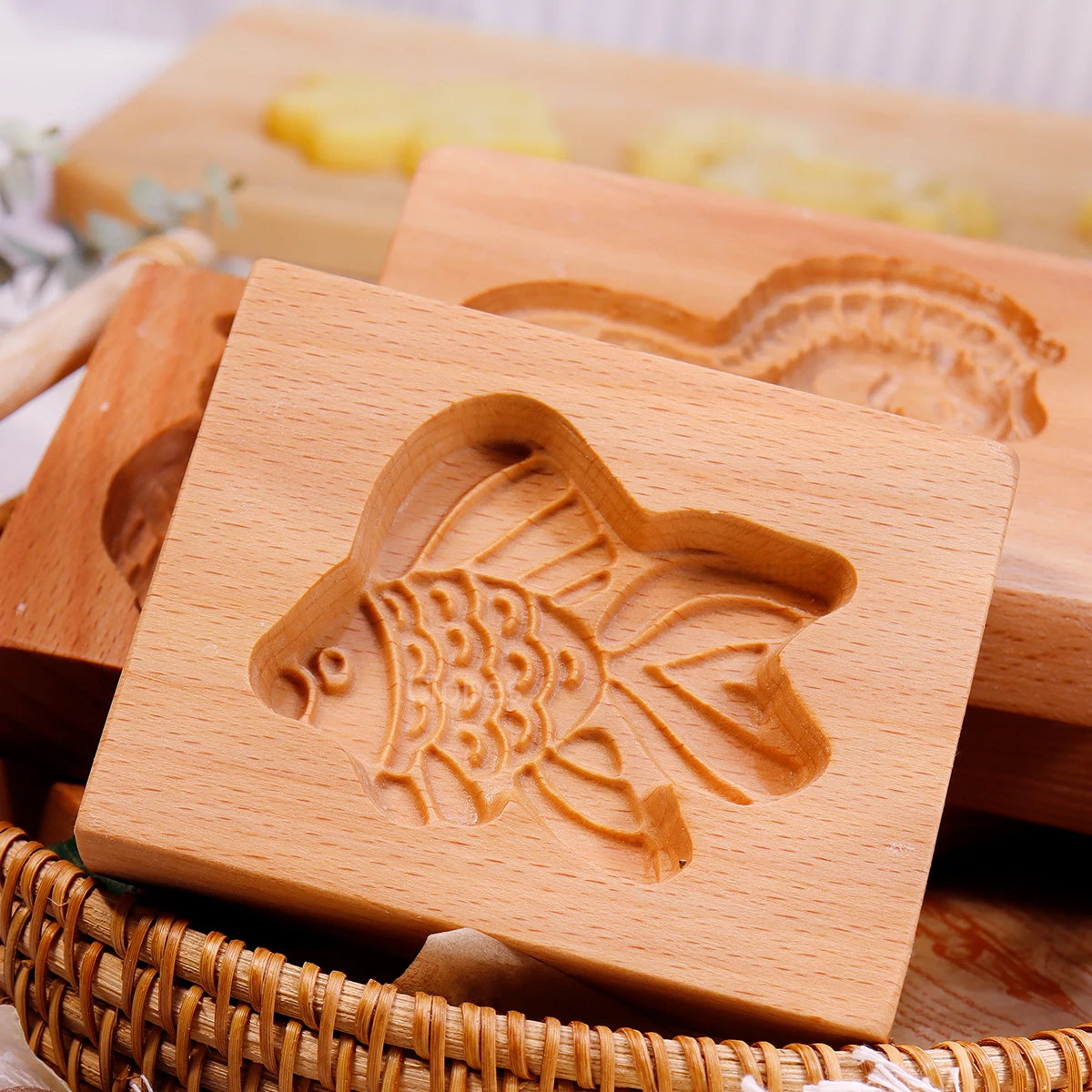 1PC Wood Cookie Mold, Animals Patterns, 3D Carved Embossed Biscuit Cutter Moulds, Fish, Bird, Bear, Sheep, Tiger, Horse, Squirre
