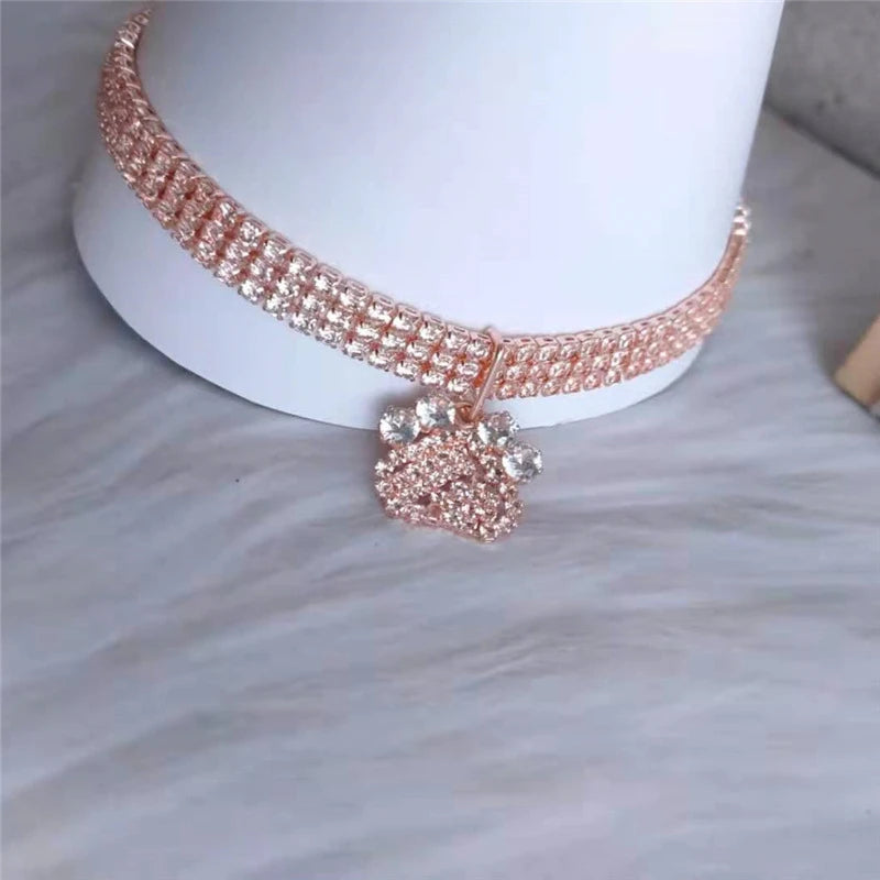 Fancy Summer Pet Dog Collars Alloy Rose Gold Zircon Footprint Pendant Necklace for Cats Luxury Designer Pet Neck Accessories