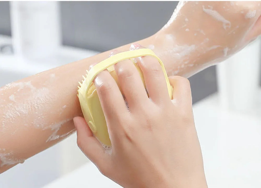 Pet Bath Brush Comfortable Super Soft Silicone Shampoo Massager Brush Comb for Dogs Cats Bathroom Dog Bath Brush Massage Gloves