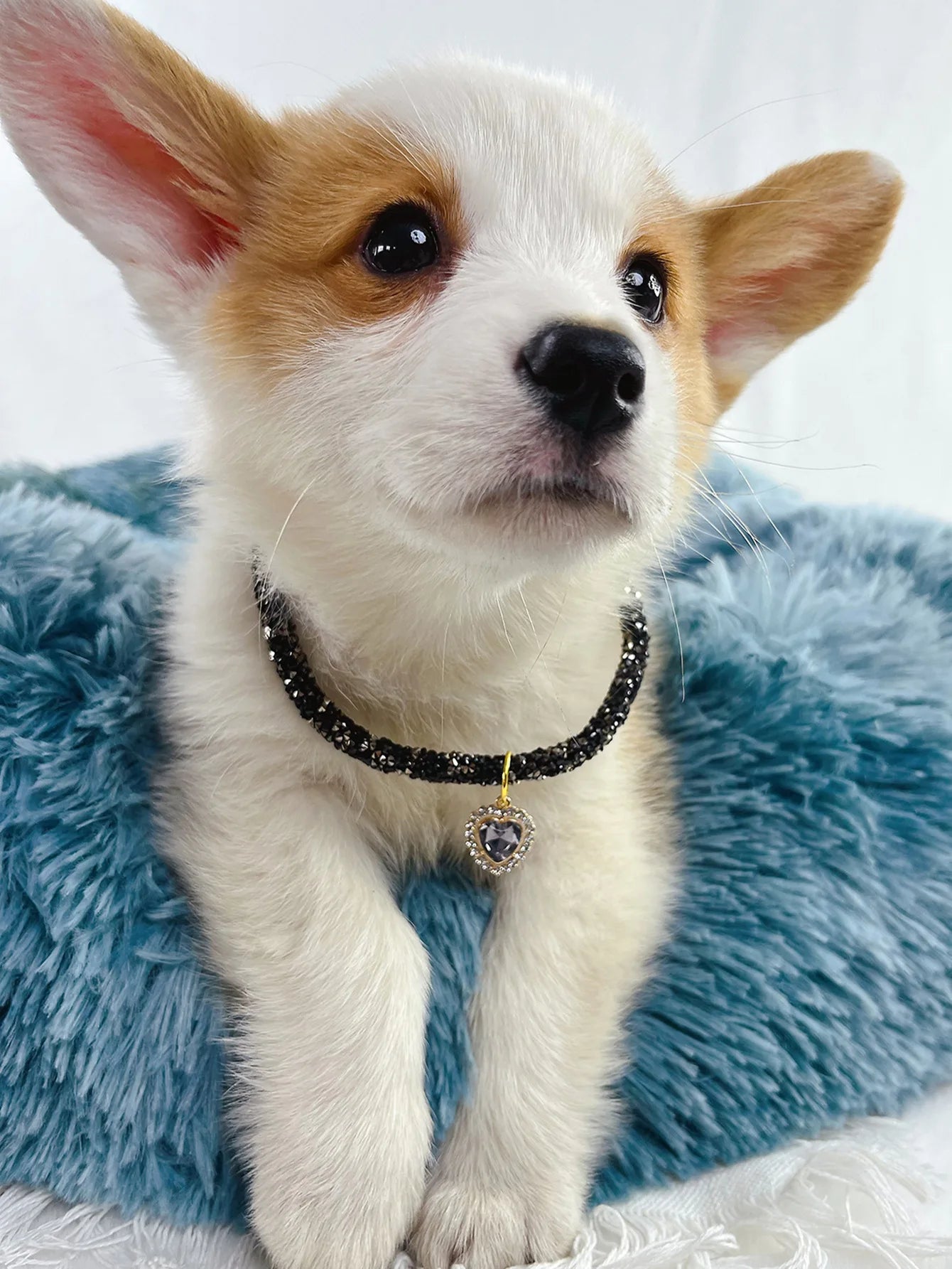 Soft Puppy Cat Collar with Heart Diamond Pendant Adjustable Luxury Reflective Bling Rhinestone Collar Crystal for Cats Small Dog