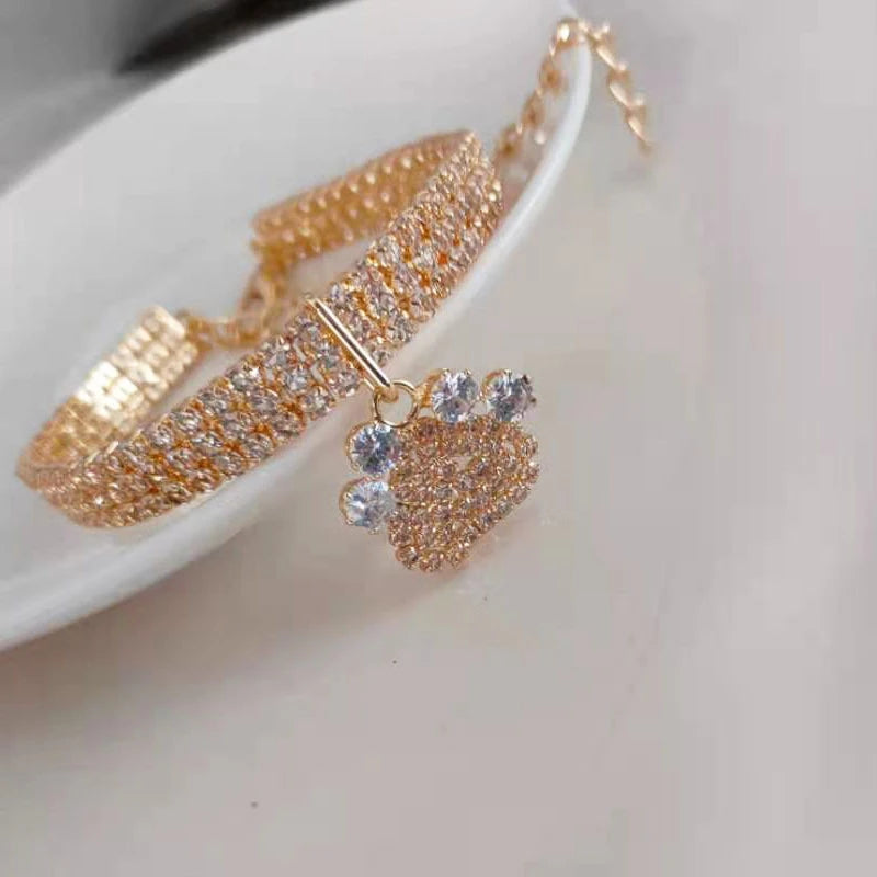 Fancy Summer Pet Dog Collars Alloy Rose Gold Zircon Footprint Pendant Necklace for Cats Luxury Designer Pet Neck Accessories