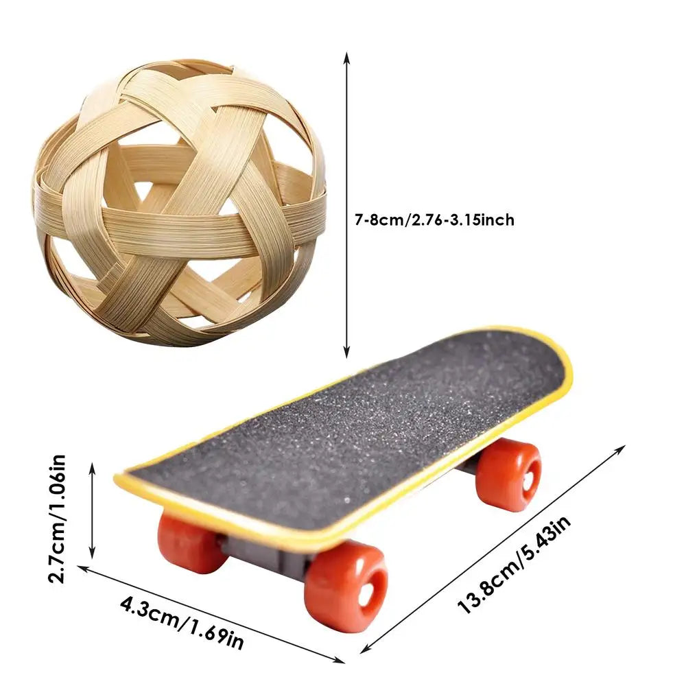 Turtle Feeding Ball Fruit Vegetable Holder with Training Skateboard 2 Treat Balls Turtle Enrichment Toys for Tortoise Turtle