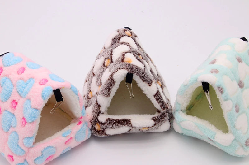 1PCS Coral Fleece Dot Printing Small Foam Pet House Hanging Hamster Bed For Small Animals Squirrel Parrot Cotton Nest