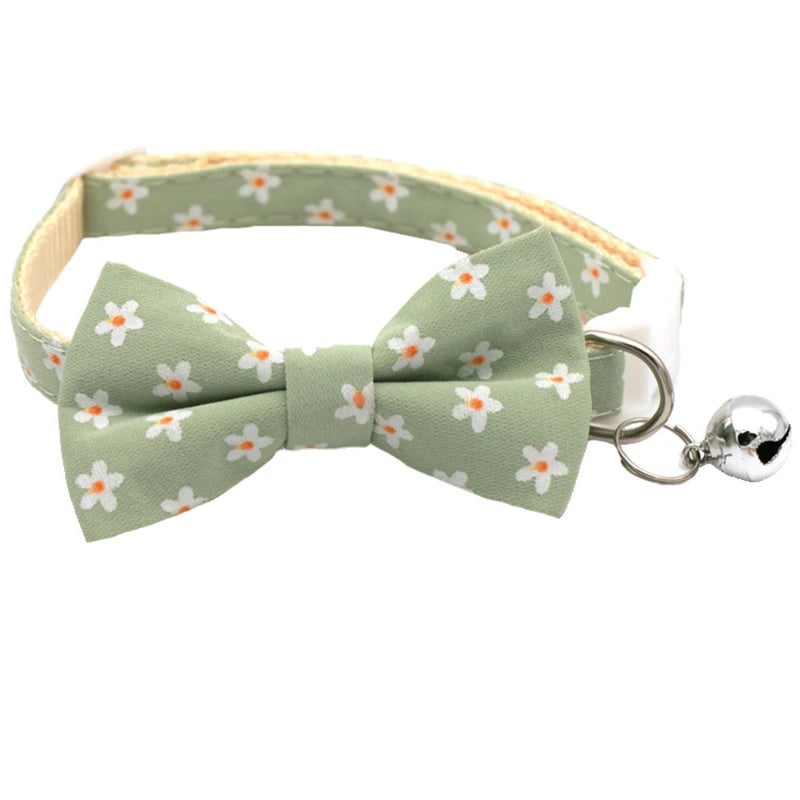 New Deign Floral Pet Dog Collars Adjustable Daisy Christmas Cosplay York Dog Necklace Cute Bow Tie Sphinx Cat Cute Neck Collars
