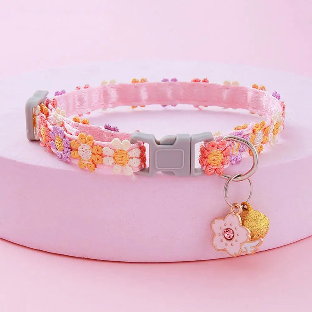 Pet Collar Adjustable Colorful Lace Flower Cat Collar Cute Product Kitten Cat Necklace Pet Dog Puppy Collar Bell Accessory O3N2