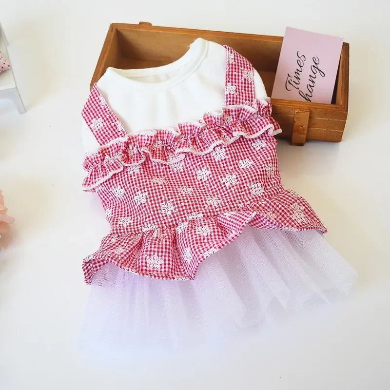 2023 Spring and summer pet skirt puppies small dogs Teddy Grid Pettiskirt Dress Pet Clothes Puppy Costume Spring Pet Clothing