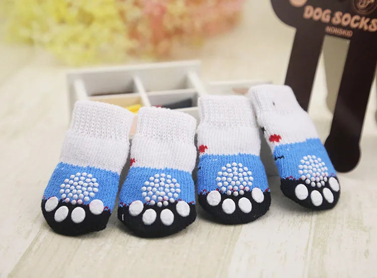 4pcs/Set Dog Shoes For Small Dogs Anti Slip Cat Socks For Cat Cute Dog Socks Pet Chihuahua Dog Clothes Christmas Dog Accessories