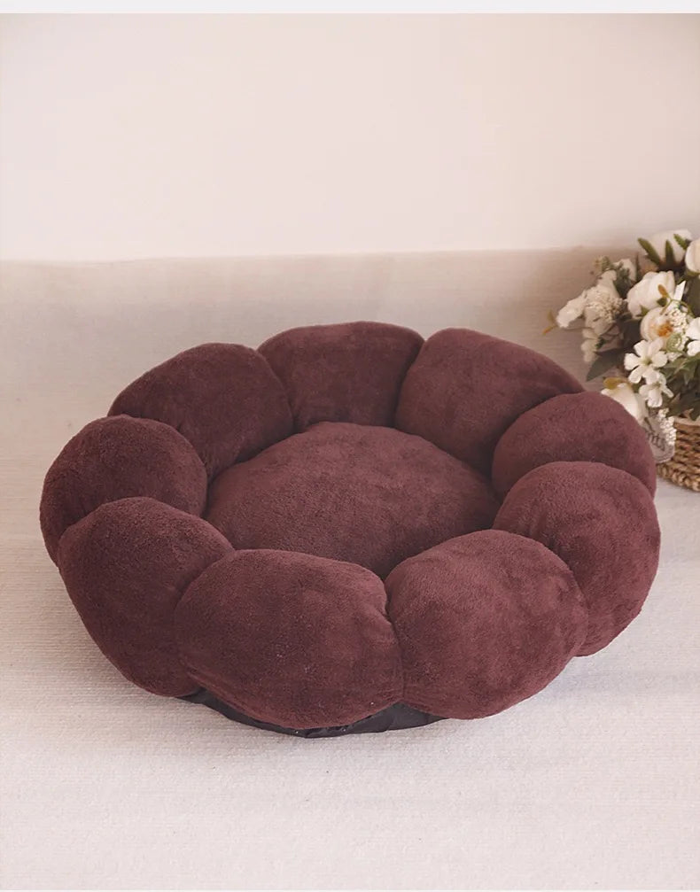 Cat Beds Petal Shaped Winter Warm Sleeping Cat Nest Soft Plush Pet Bed Dog Basket Cushion Cat Bed Cat Cushion Animal Sleeping