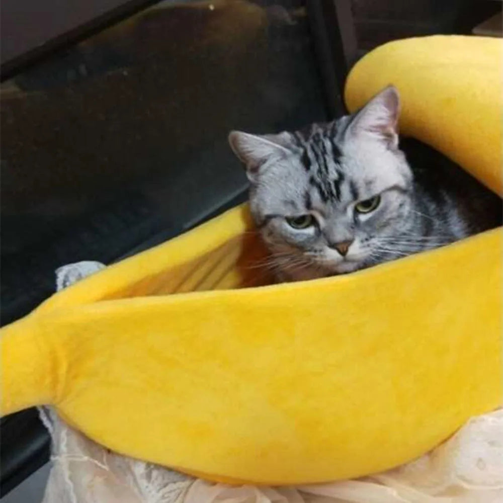 Puppy Dog Bed Cat Bed Pet Sofas Comfortable and Washable Cute Banana Shape Pug Doggy Kitten Sleeping Bed Nest for Small Animals