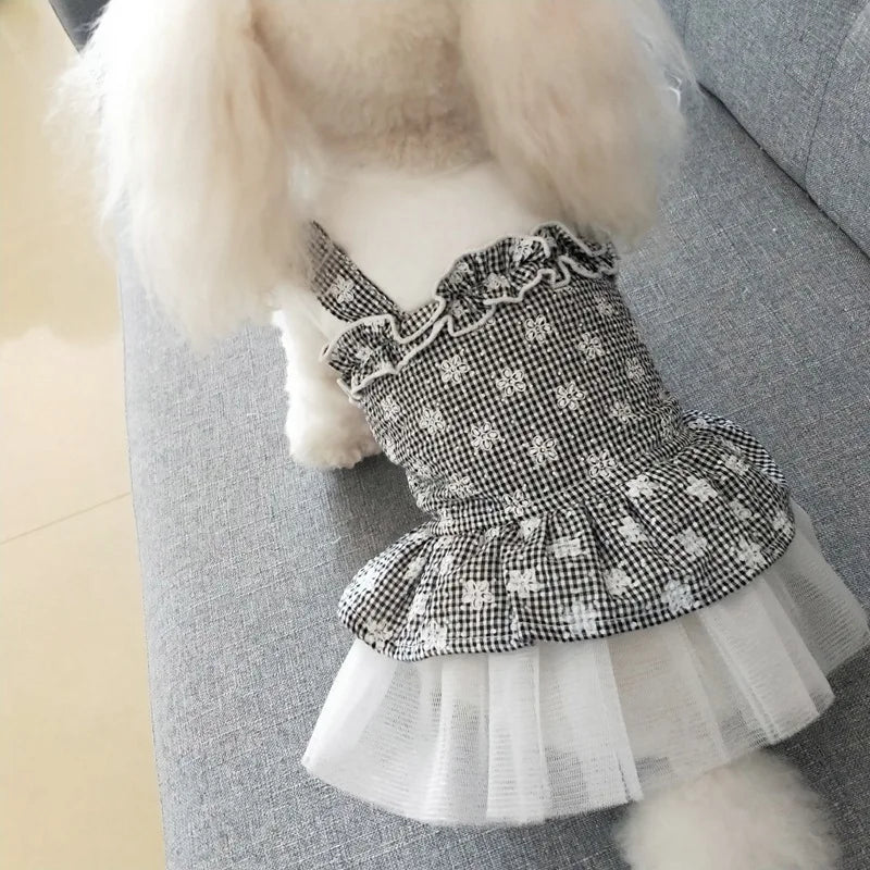 2023 Spring and summer pet skirt puppies small dogs Teddy Grid Pettiskirt Dress Pet Clothes Puppy Costume Spring Pet Clothing