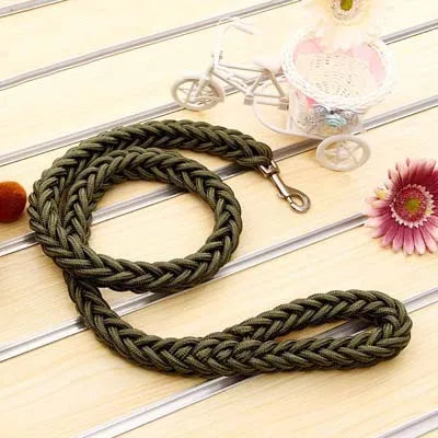 Large Dog Leash Traction Rope with Heavy Duty Buckle Hand-knitted Strong Durable Nylon Braided Leashes for Medium Big Dogs Bully