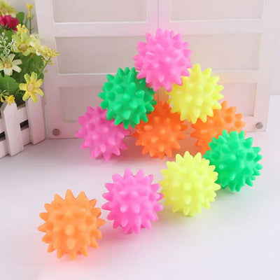 Pet Supplies Beautiful Star New Rubber Ball Dog Toys Pet Fun Squeak Ball Biting Toys for Playing Interactive Rubber Chew Toy