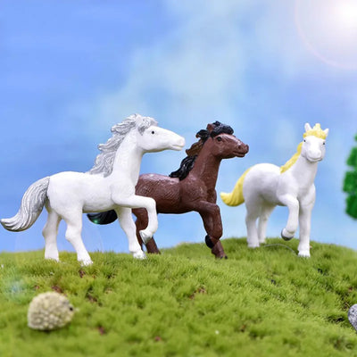 Plastic Small Horse Decoration Fish Aquarium Decor Artificial Horse For Fish Tank Ornaments Fish Tank Background Aquario Decor