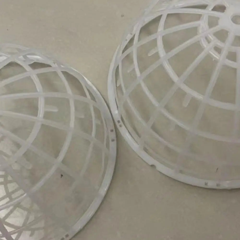Chicken Safety Ball Cage Spherical 3 Pieces Chicken Cage Pet Safety Cage Ball-Shaped Chicken Hamster Ball Cage Safe Walking Net