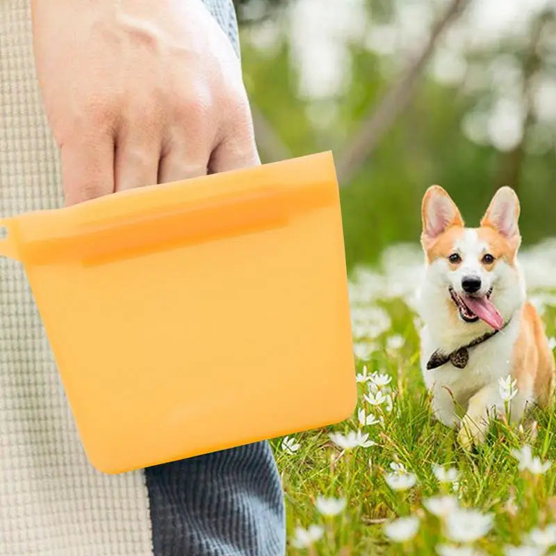 Silicone Dog Treat Bag Outdoor Feeder Portable Dog Training Bag Waterproof Dog Treat Holder Pouch Food Reward Storage Bag