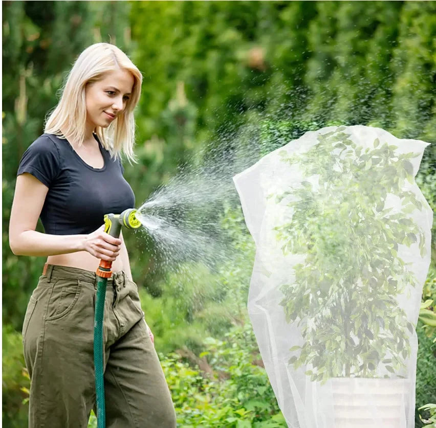 Garden Plant Insect Netting Vegetable, Flower and Fruit Care Cover Netting Pest Control Bird-proof 60 Mesh Protective Netting