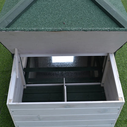 Wooden Chicken Coops Are Sheltered From Wind and Rain, Spacious and Easy To Clean, Suitable for Most of The Poultry