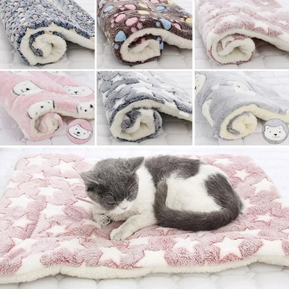 Pet Sleeping Mat Dog Bed Cat Bed Soft Hair Thickened Blanket Pad Fleece Home Washable Warm Bear Pattern Blanket Pet Supplies