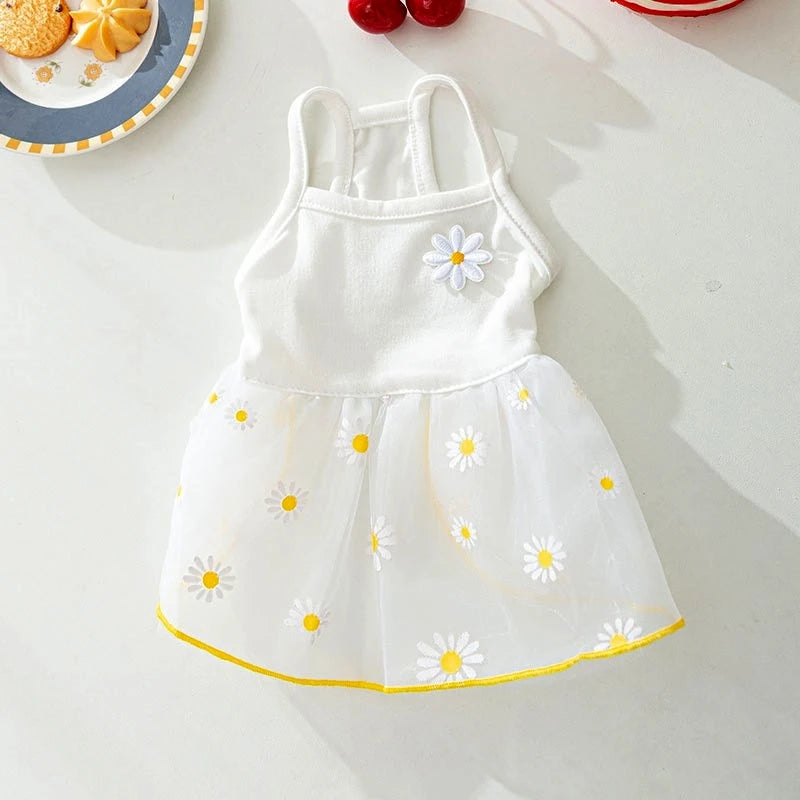 Dog Strawberry Skirt Puppy Summer Clothes Cute Lace Dog Clothing 2024 Chihuahua French Bulldog Dog Suspenders Girls Dog Costume