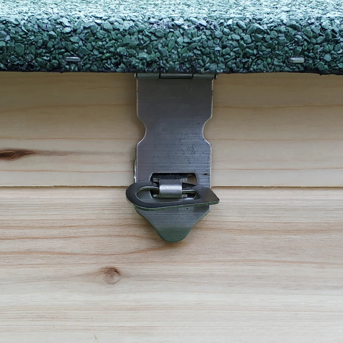 Wooden Chicken Coops Are Sheltered From Wind and Rain, Spacious and Easy To Clean, Suitable for Most of The Poultry