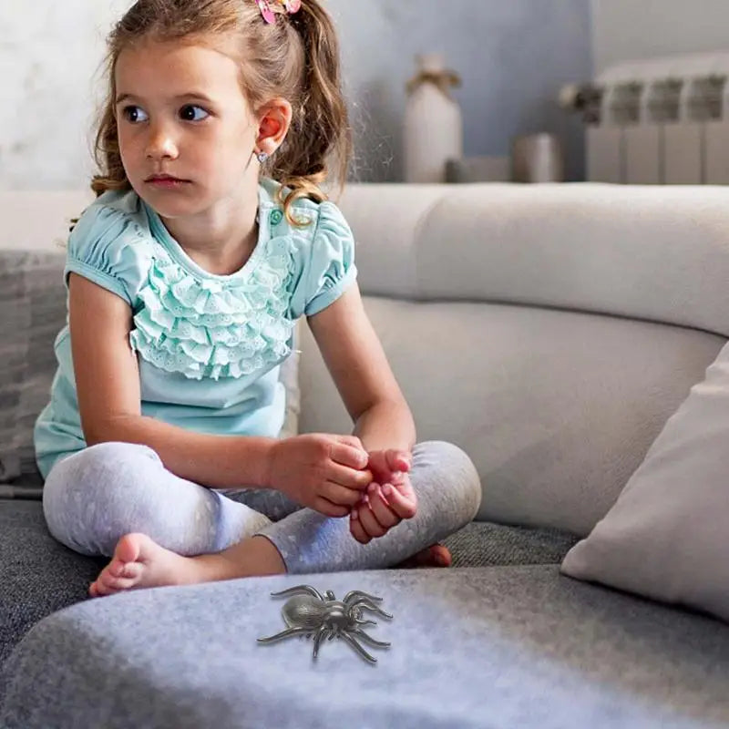 Realistic Vibration Moving Cockroach Toy, Electric Crawl Toy, Battery Powered Spider with Realistic Vibration Movement
