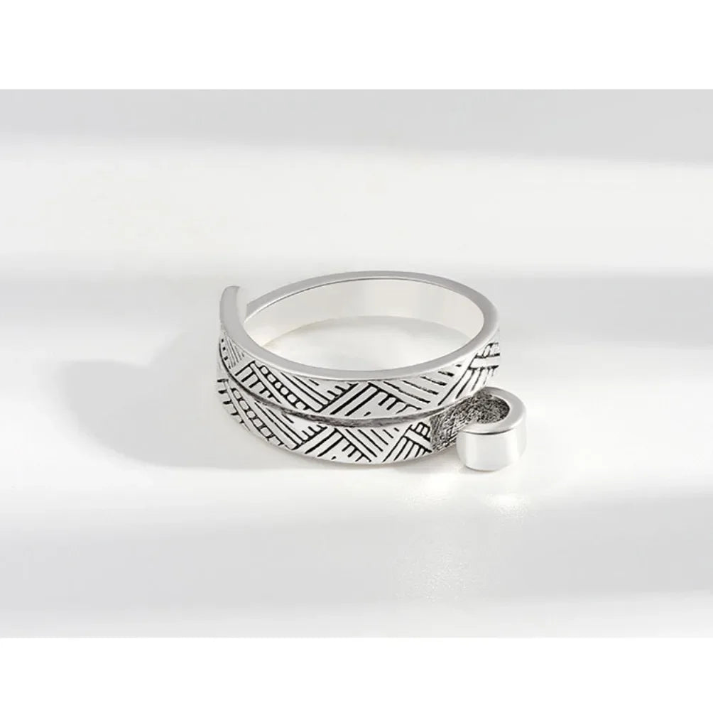 Adjustable Crochet Tension Cute Cat Ring, Beginner Knitting Crochet Hook Ring, Yarn Guide Finger Holders Thimbles Winder Tools