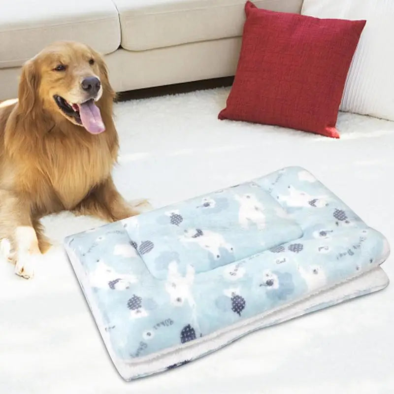 Pet Blanket Flannel Throw Flannel Throw Blanket For Dog Sleep Soft Warm Cushion Mat Washable Puppy Pads Sleep Blanket For Small