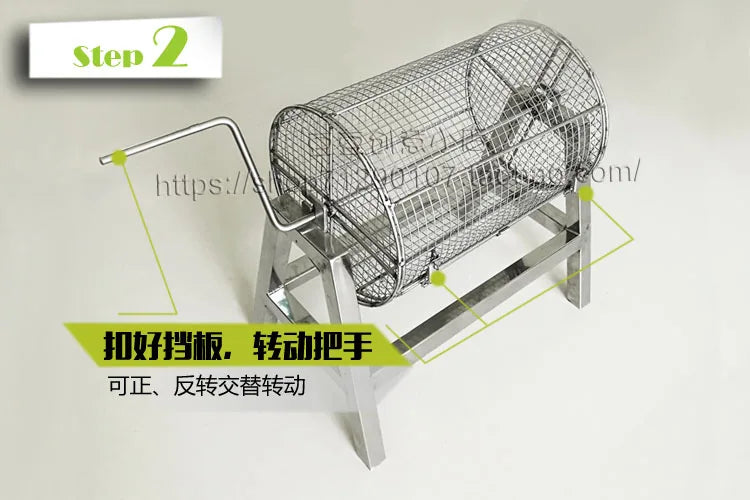 Quail egg sheller is specially equipped with shell crusher, manual shell crusher and small quail egg shell crusher.