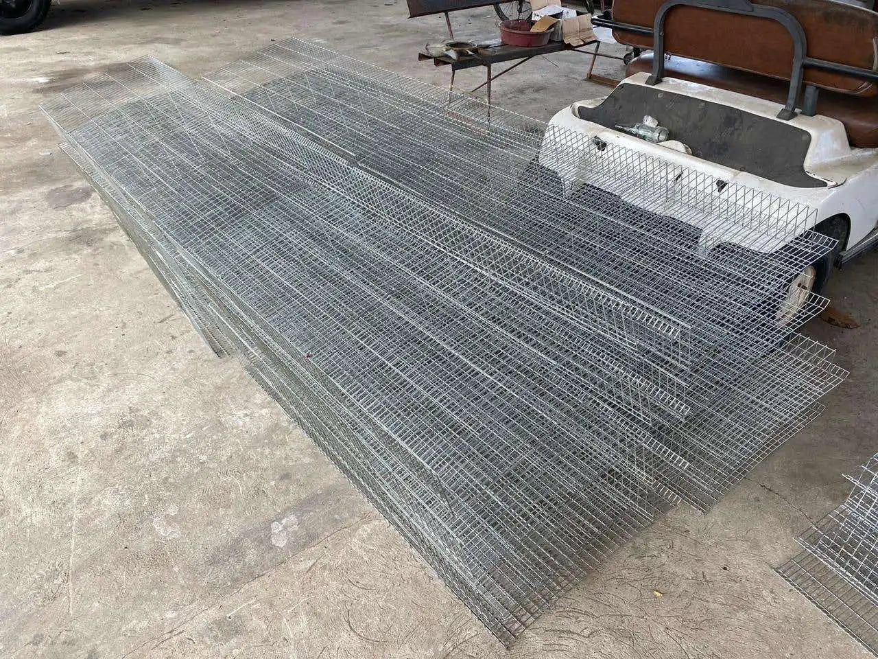 Breeding rabbit cage