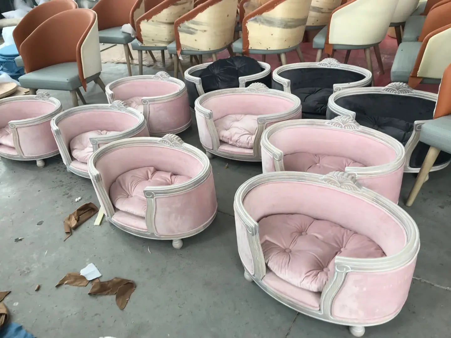 Beidou Pet Solid Wood European Carved Kennel Cat Nest, Pet Sofa Pet Bed Wholesale and Retail