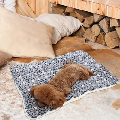 Cat Blanket Pet Calming Blanket Cozy Cat Blanket Pet Sleeping Mat Washable and Soft Cat Calming Blanket Pet Supplies