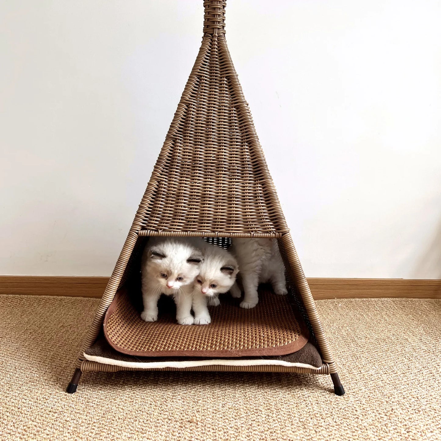 Cat litter tent creative rattan summer kennel cool breathable pet litter four seasons cat litter Internet celebrity cat villa