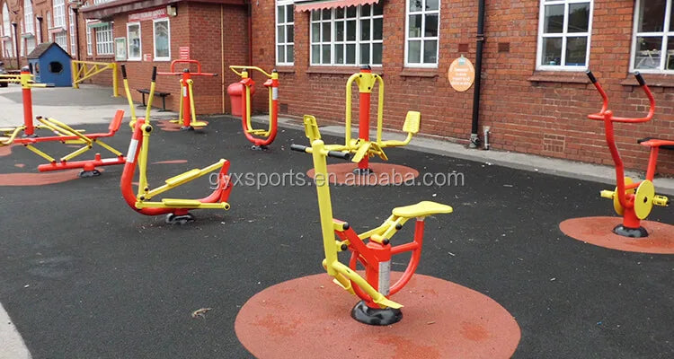 GYX Seesaw Agility Training Tool Will Challenge Dogs of All Breeds to Balance and Gain Control Over the Dog Park Equipment