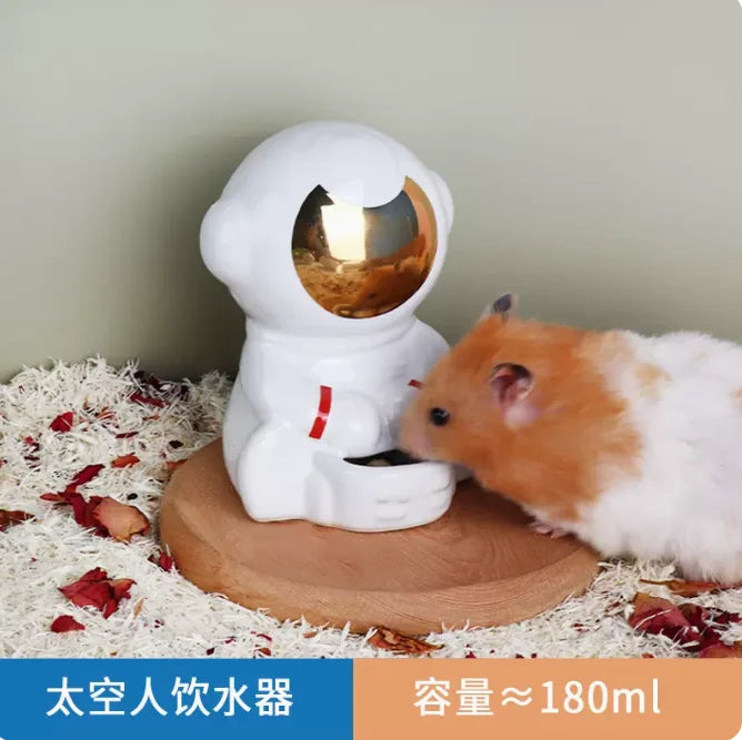 Honey squirrel ceramic food bowl hamster kettle drink device creative astronaut golden bear dodge nest prevent tipping bathtub