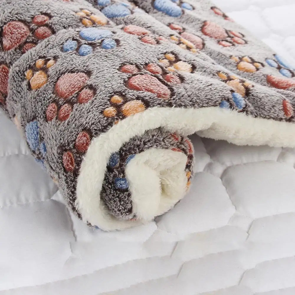 Cat Blanket Pet Calming Blanket Cozy Cat Blanket Pet Sleeping Mat Washable and Soft Cat Calming Blanket Pet Supplies